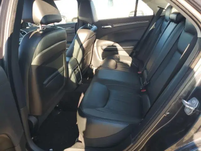 2016 CHRYSLER 300 LIMITED  