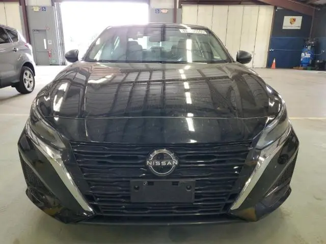 2024 NISSAN ALTIMA SV  