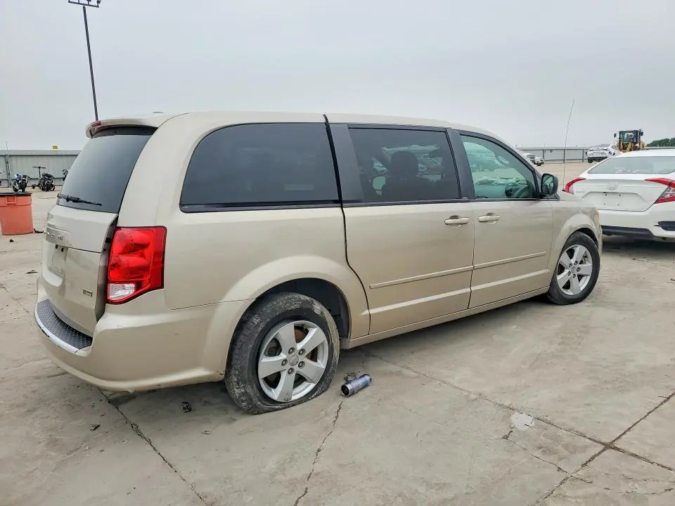 2013 DODGE GRAND CARA   