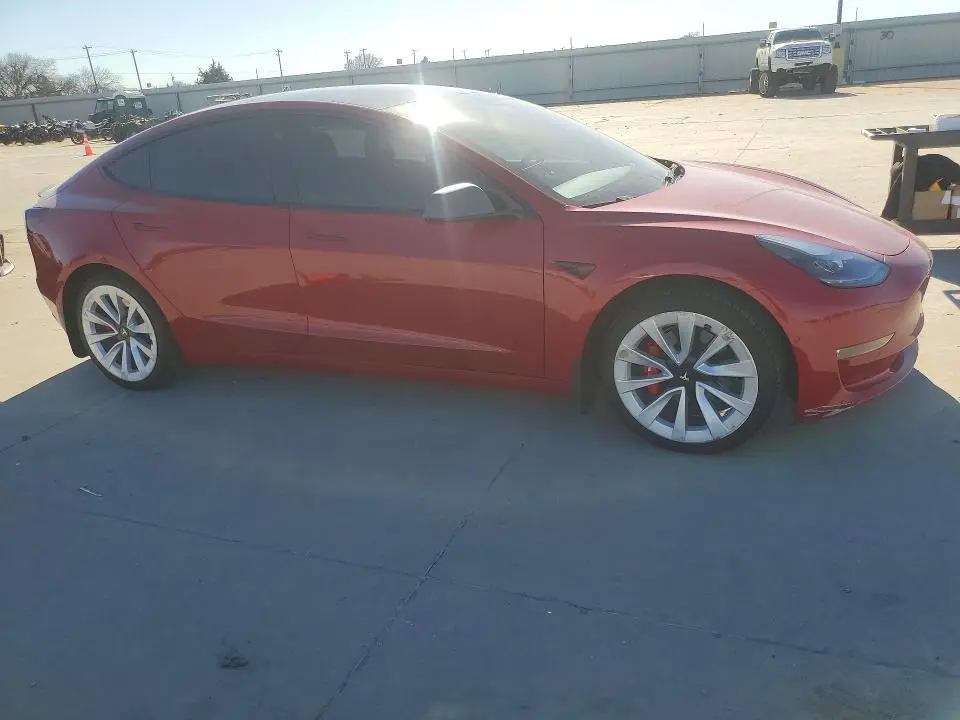 2022 TESLA MODEL 3   