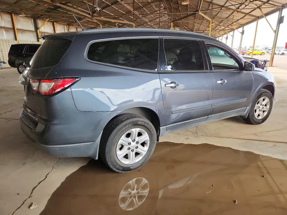 2014 CHEVROLET TRAVERSE LS  