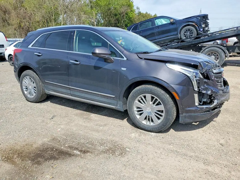 2017 CADILLAC XT5   