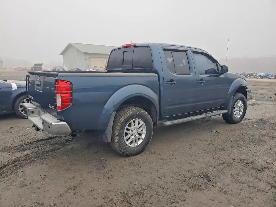2015 NISSAN FRONTIER S  
