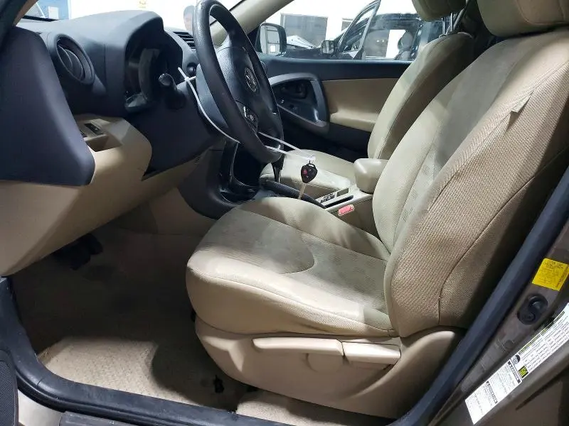 2012 TOYOTA RAV4 BASE  