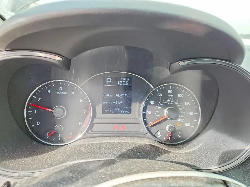 2017 KIA FORTE LX  