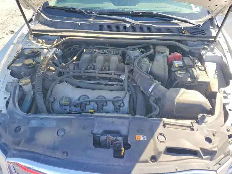 2011 FORD TAURUS LIMITED  