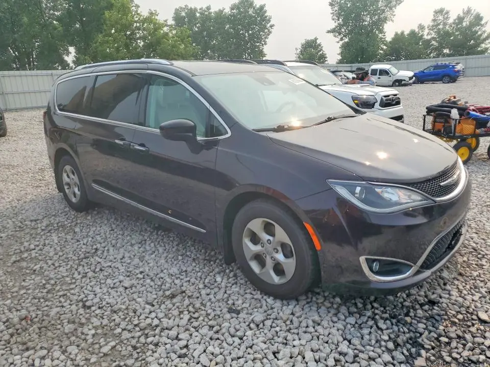 2017 CHRYSLER PACIFICA TOURING L PLUS  