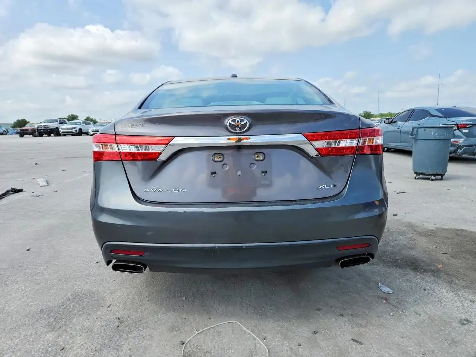 2015 TOYOTA AVALON XLE  