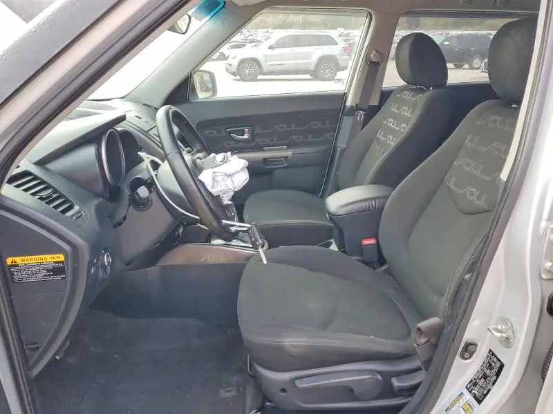 2013 KIA SOUL +  