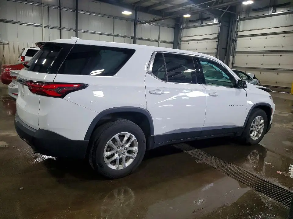 2022 CHEVROLET TRAVERSE LS  