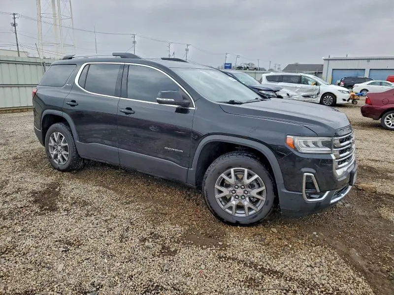 2021 GMC ACADIA SLT  