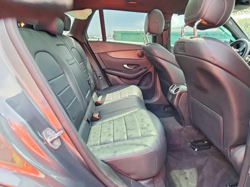 2018 MERCEDES-BENZ GLC 300  