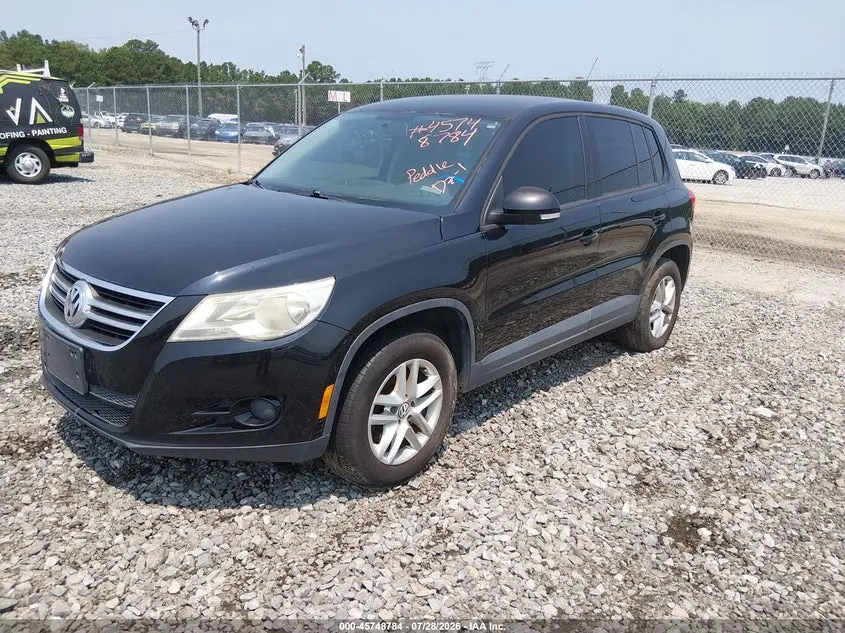 2011 VOLKSWAGEN TIGUAN S