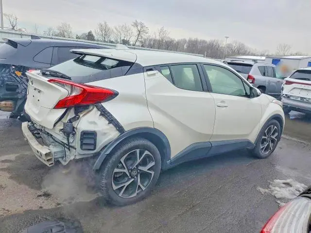 2019 TOYOTA C-HR XLE  