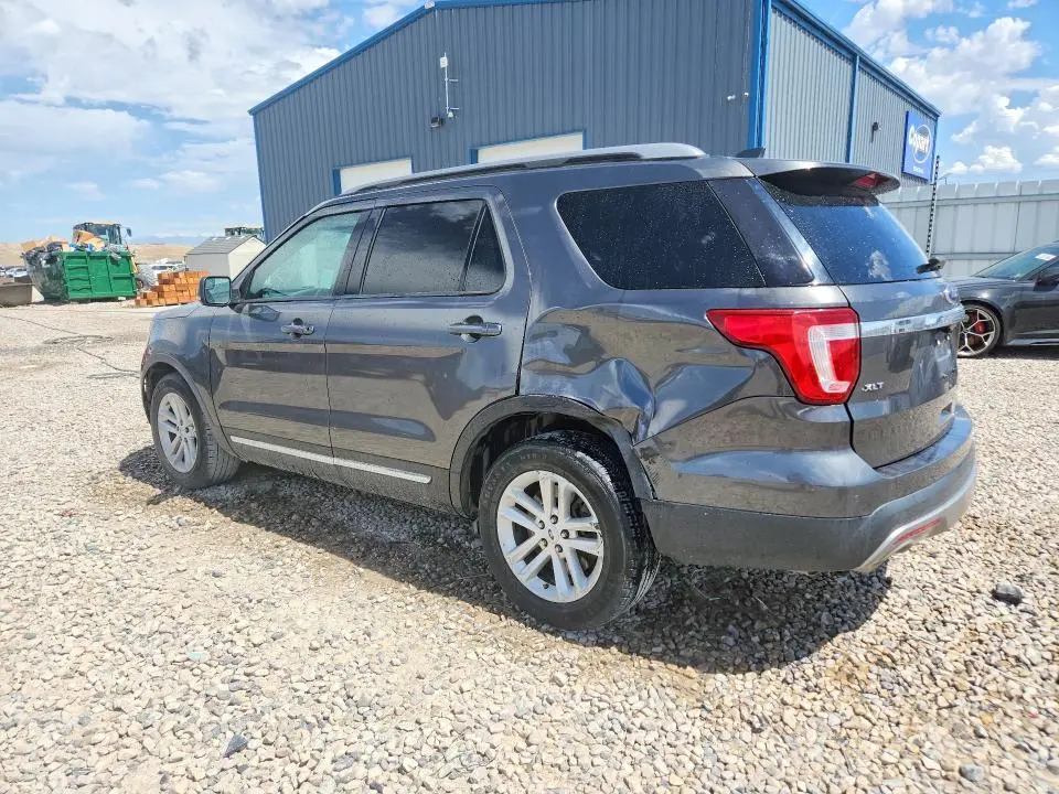 2017 FORD EXPLORER XLT  