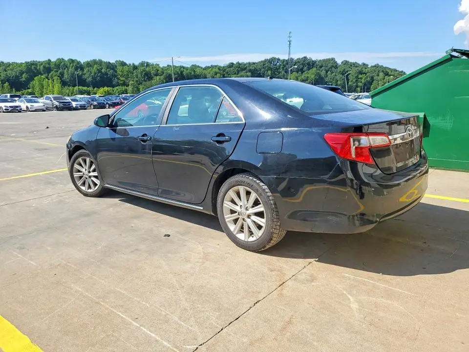 2012 TOYOTA CAMRY XLE  