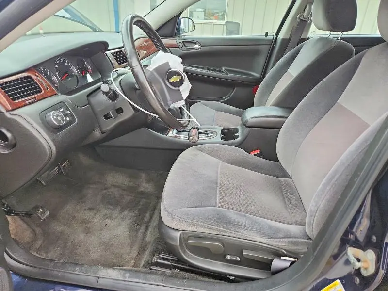 2011 CHEVROLET IMPALA LT  