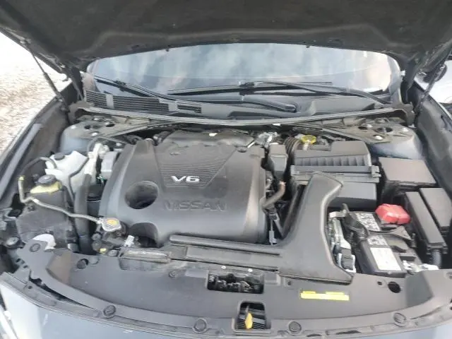 2023 NISSAN MAXIMA SR  