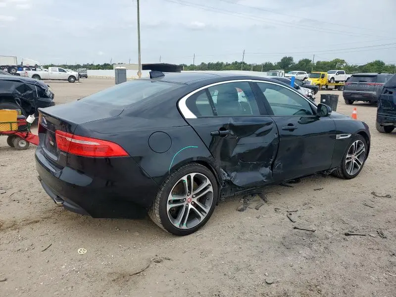 2017 JAGUAR XE PREMIUM  