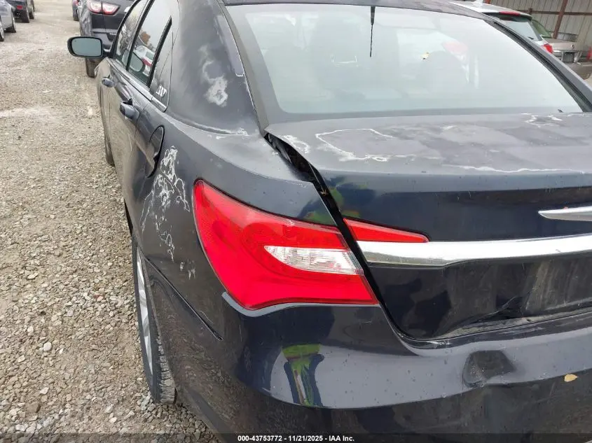 2011 CHRYSLER 200 TOURING