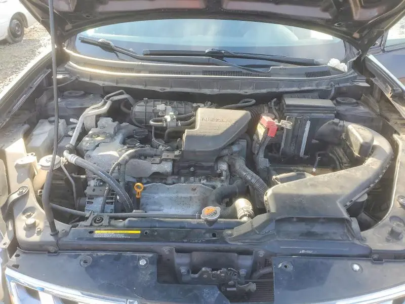 2013 NISSAN ROGUE S  
