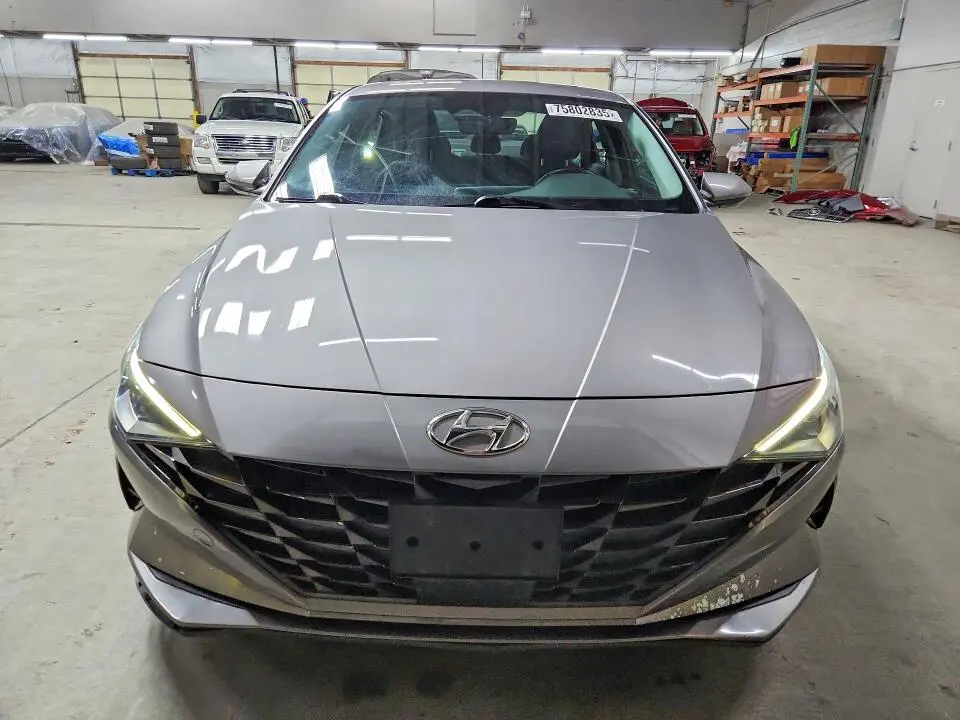 2021 HYUNDAI ELANTRA SEL  