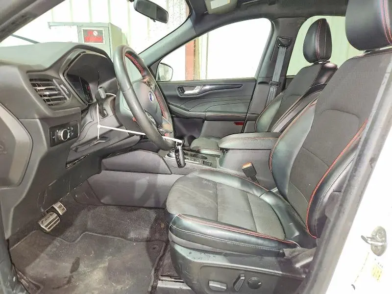 2024 FORD ESCAPE ST LINE  