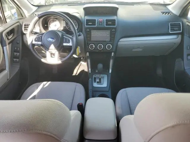 2017 SUBARU FORESTER   
