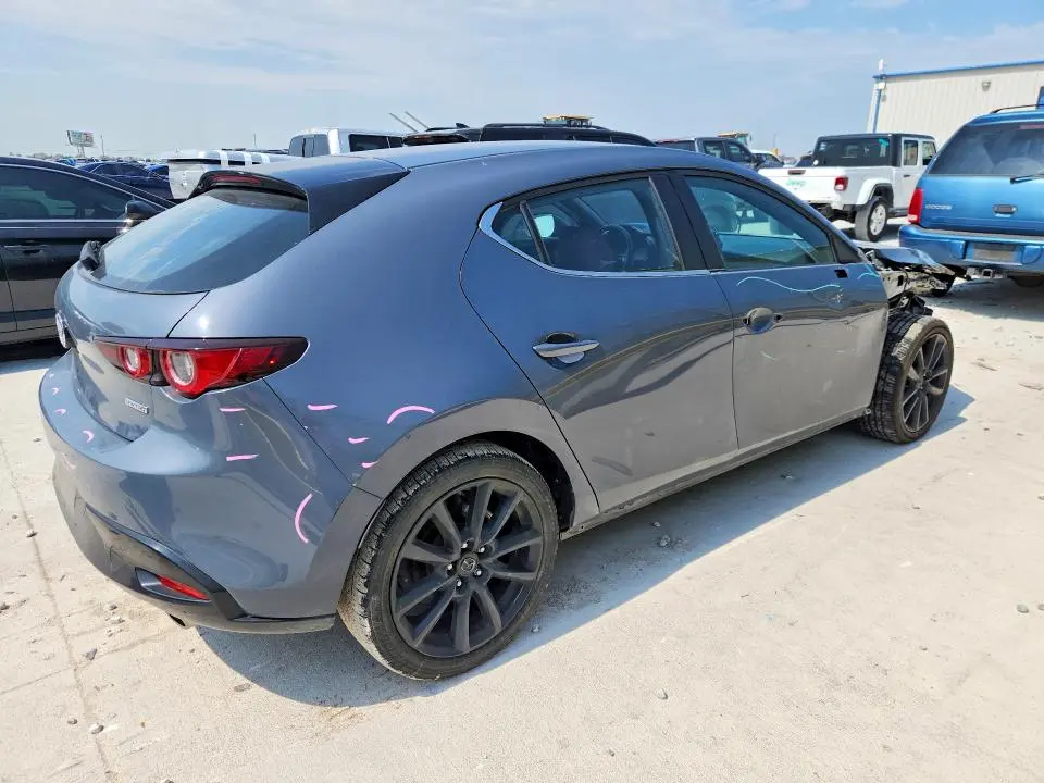 2024 MAZDA 3 PREFERRED  