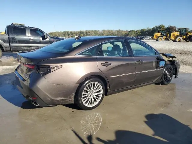 2019 TOYOTA AVALON XLE  