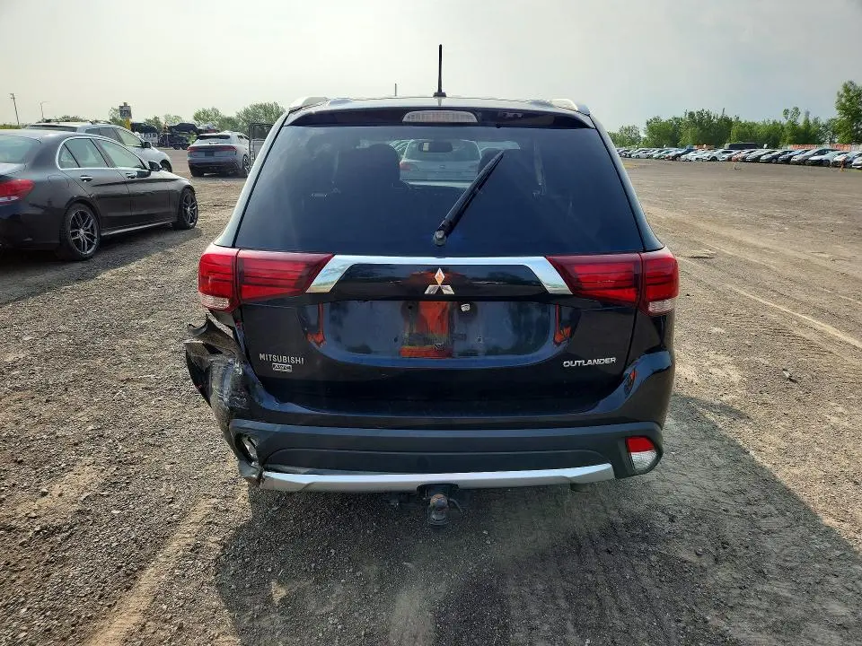 2016 MITSUBISHI OUTLANDER SE  