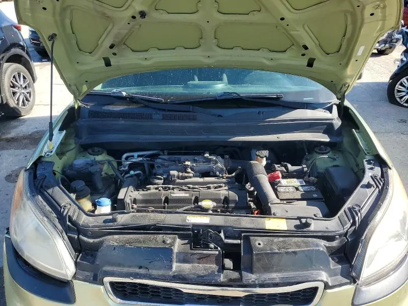 2011 KIA SOUL +  