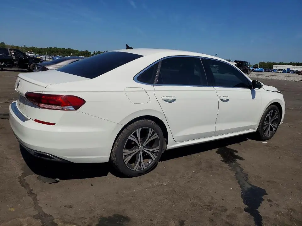 2022 VOLKSWAGEN PASSAT SE  