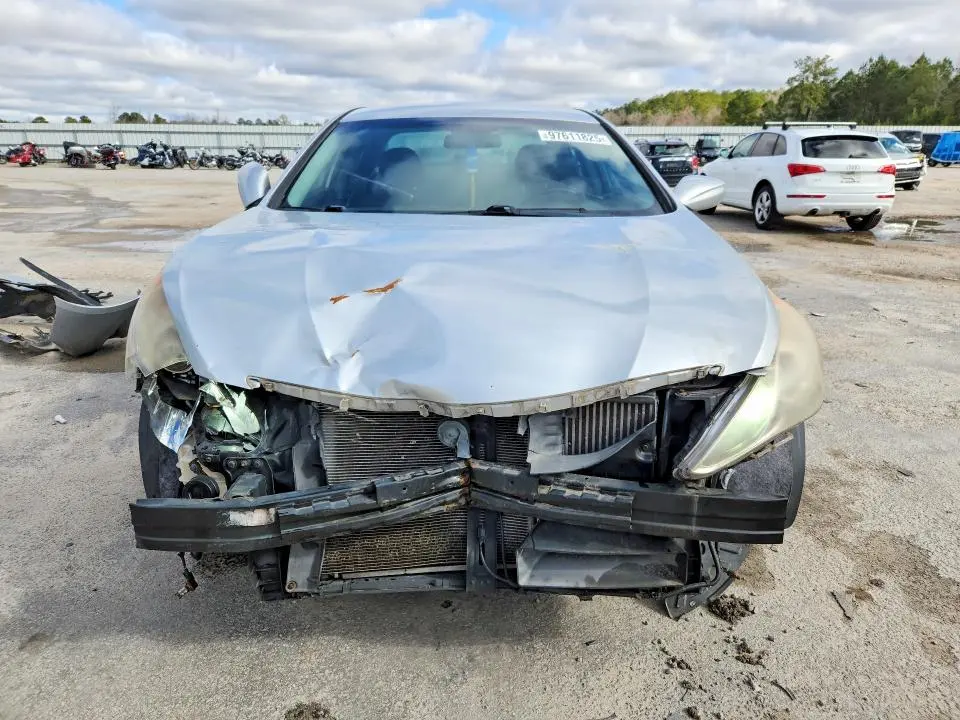 2011 HYUNDAI SONATA SE  