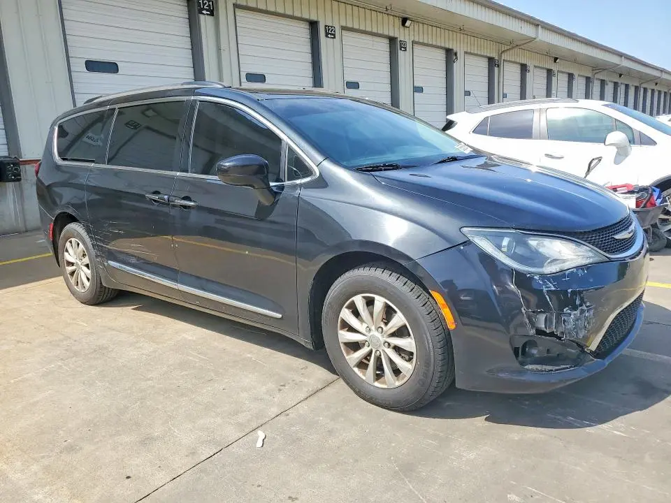 2017 CHRYSLER PACIFICA TOURING L  