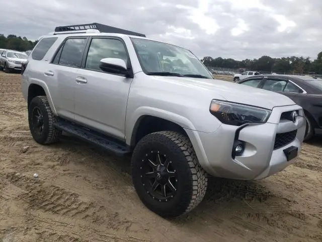 2017 TOYOTA 4RUNNER SR5/SR5 PREMIUM  