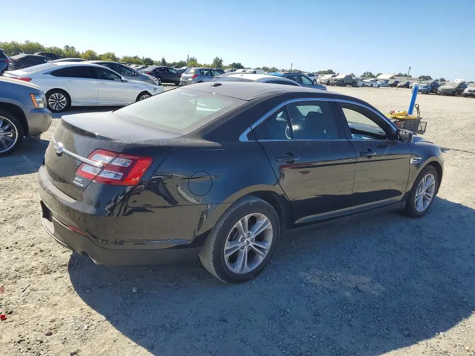 2018 FORD TAURUS SEL  