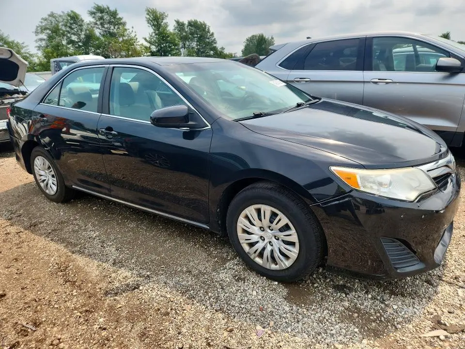 2014 TOYOTA CAMRY LE  