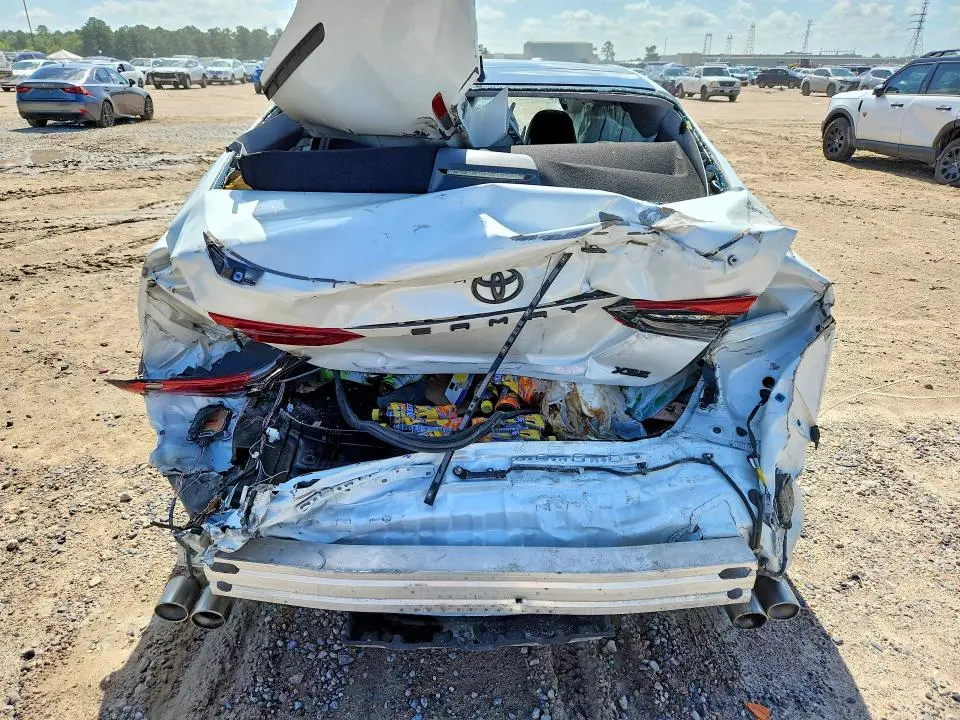 2021 TOYOTA CAMRY XSE  