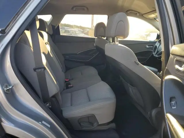 2016 HYUNDAI SANTA FE SE  