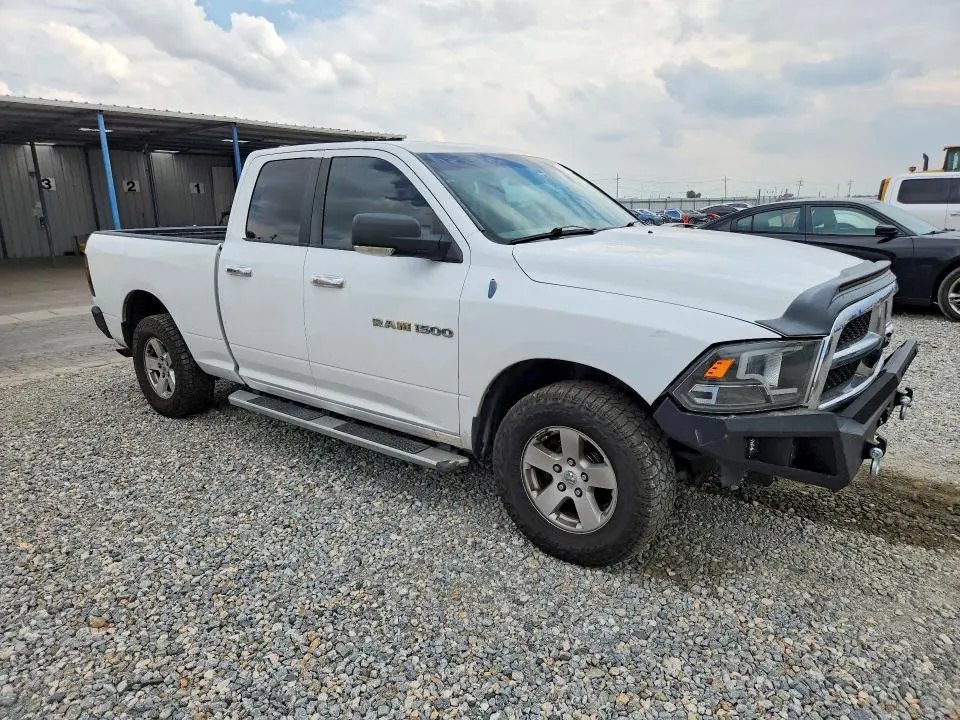 2012 DODGE RAM 1500 SLT  