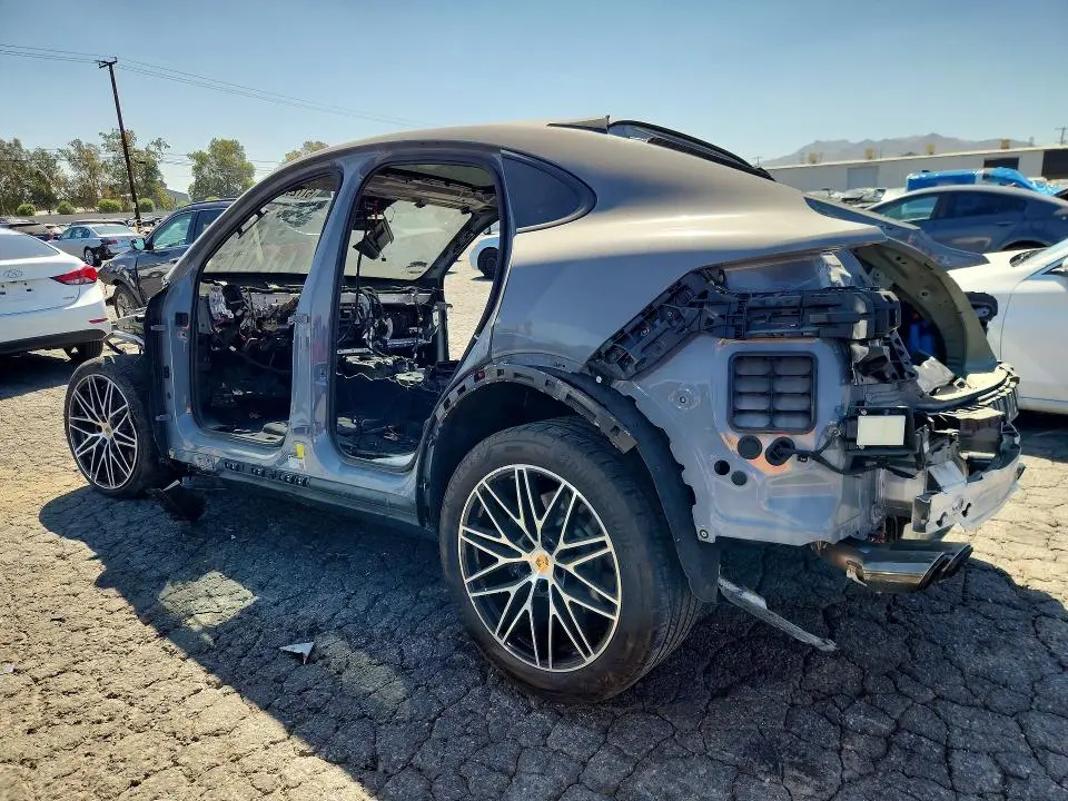 2024 PORSCHE CAYENNE COUPE  