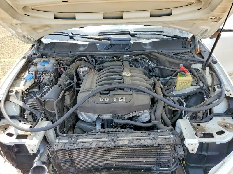 2017 VOLKSWAGEN TOUAREG EXECUTIVE  