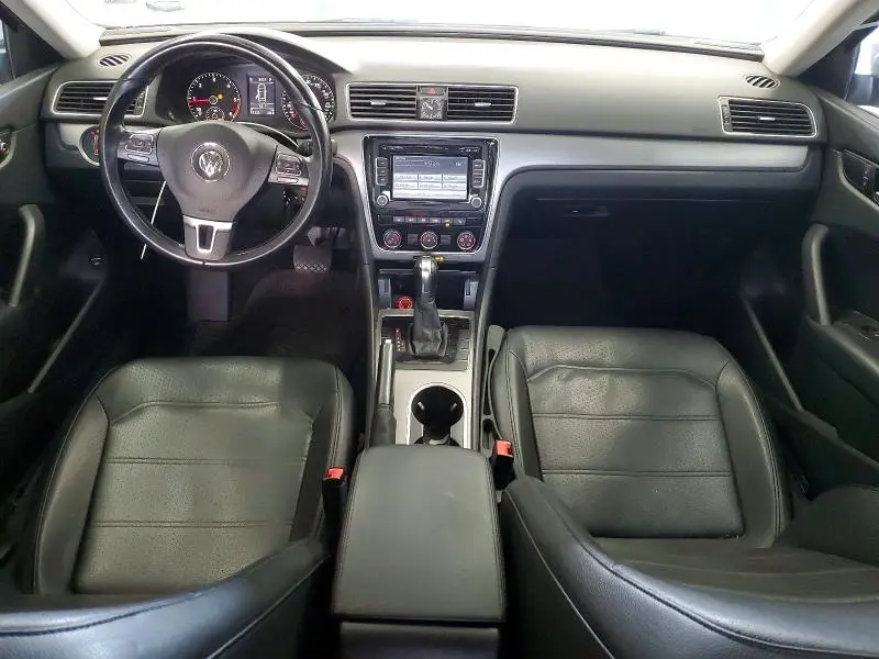 2014 VOLKSWAGEN PASSAT SE  