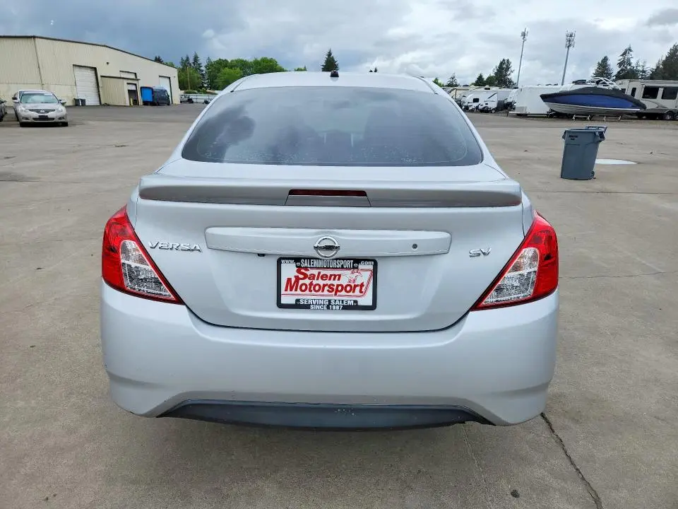 2019 NISSAN VERSA SV  