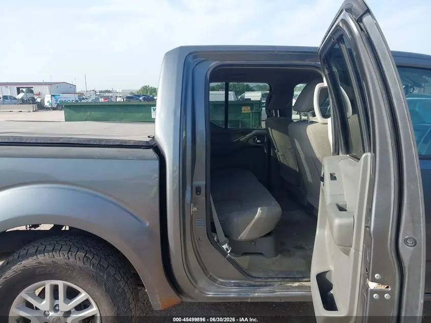 2016 NISSAN FRONTIER SV