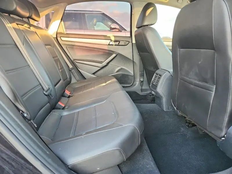 2020 VOLKSWAGEN PASSAT SE  