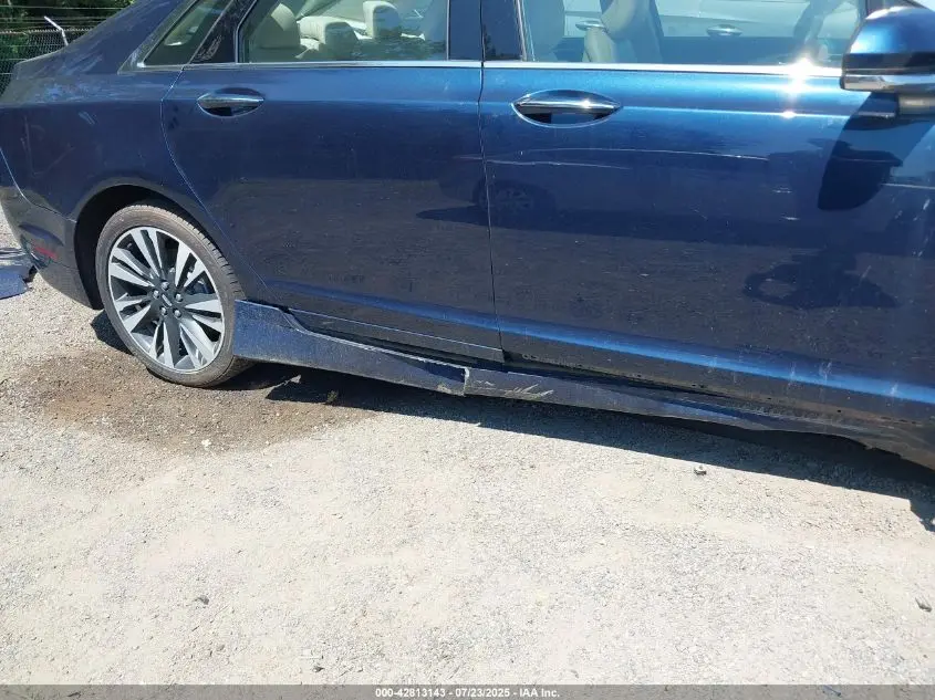 2017 LINCOLN MKZ RESERVE