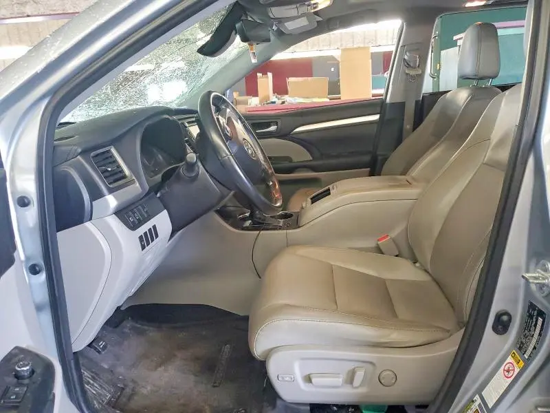 2017 TOYOTA HIGHLANDER XLE  
