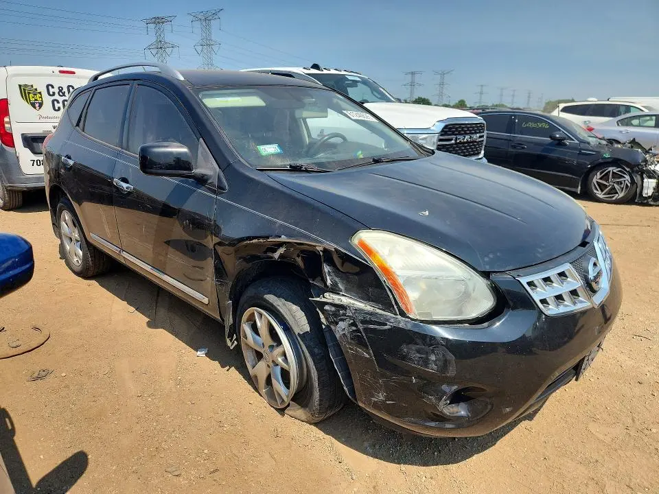 2011 NISSAN ROGUE S  